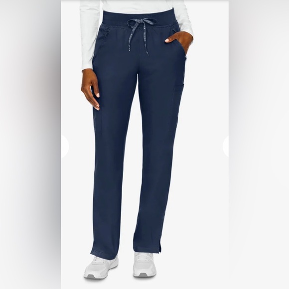 Med Couture Pants - NWT Med Couture Insight Women's 4-Pocket Zipper Cargo Pocket Scrub Pants.